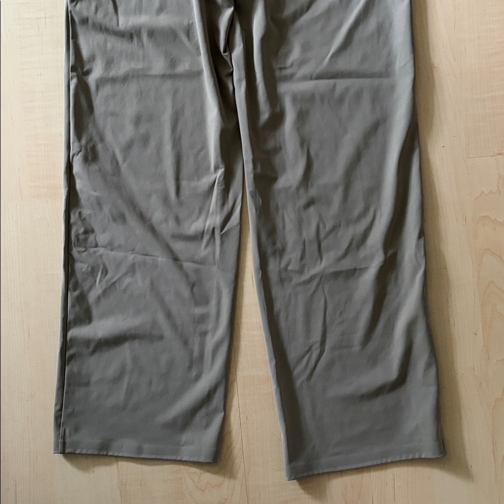 Daydrift High-Rise Straight-Leg Trouser Regular - Picture 10 of 10